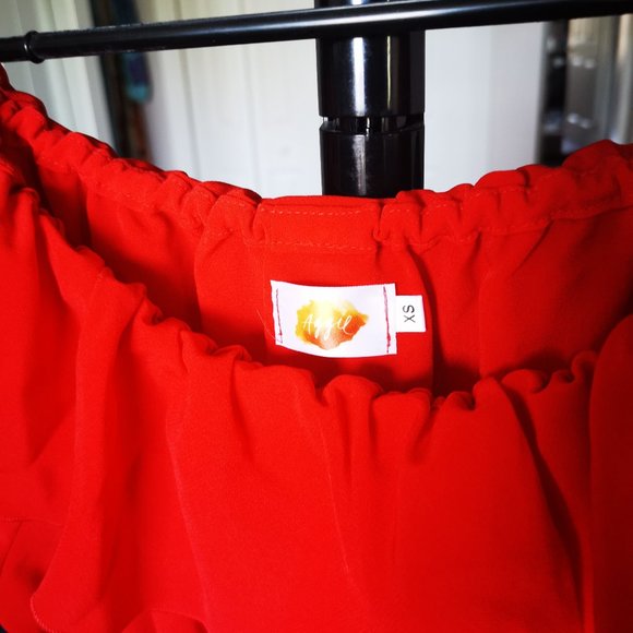 Off Shoulder Maxi - Picture 4 of 8